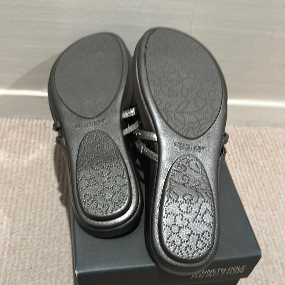 Kenneth Cole Reaction Pewter Sandals - Picture 4 of 5